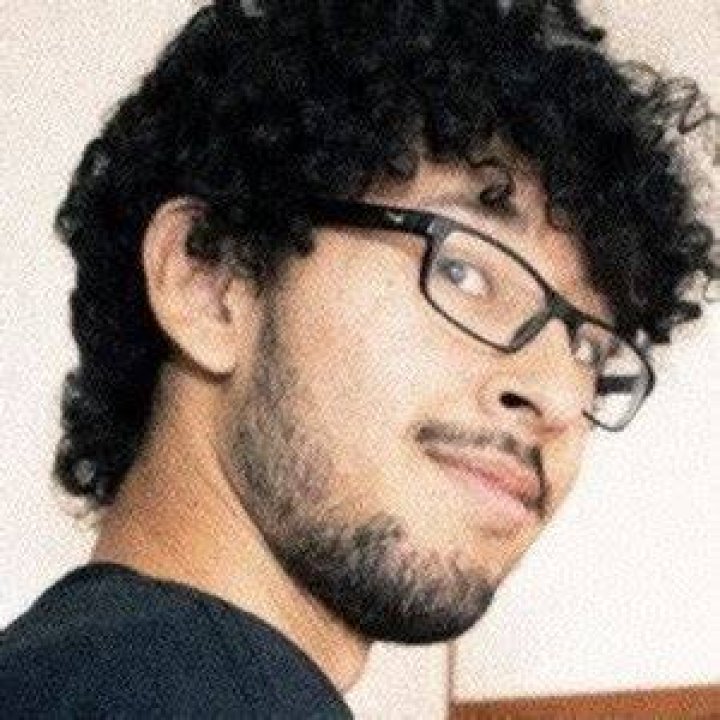 Luis Mora - Age, Family, Bio