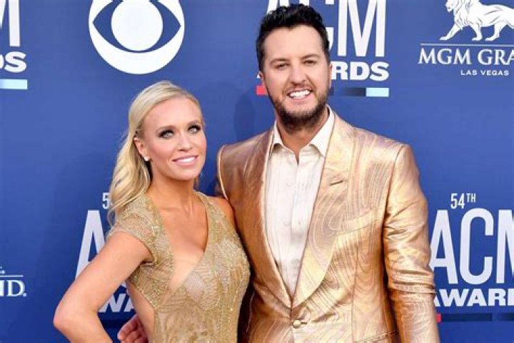 
Luke Bryan and His Wife Caroline Celebrate Their ‘Sweet 16’ Anniversary: ‘It’s Truly Remarkable’ 