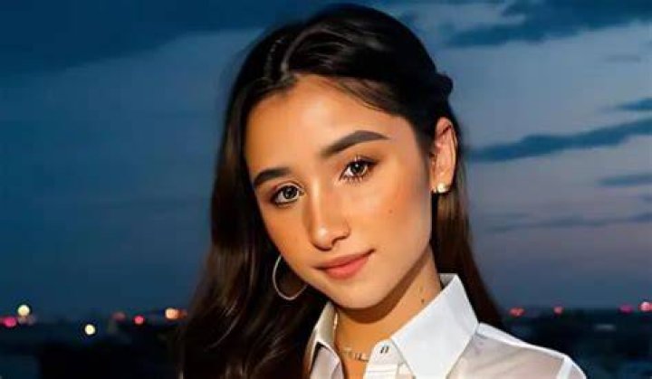 Mackenzie Jones - Age, Family, Bio