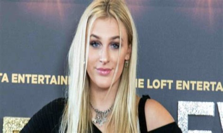 Madi Monroe - Age, Family, Bio
