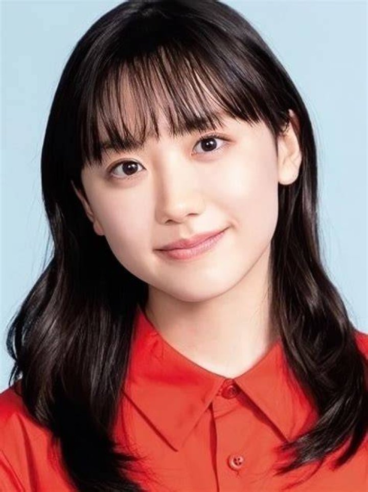 Mana Ashida Bio (Wiki) 