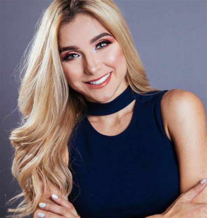 Marcela Mistral - Age, Family, Bio
