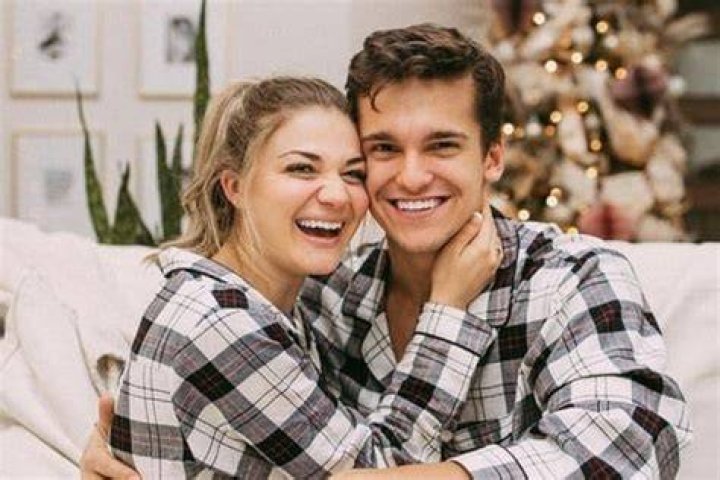 Matt & Abby - Members, Ages, Trivia