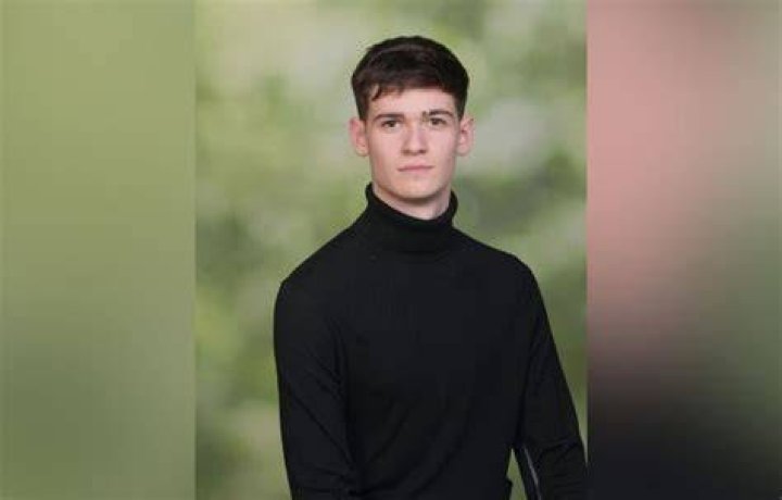 Max Mills Bio (Wiki) 