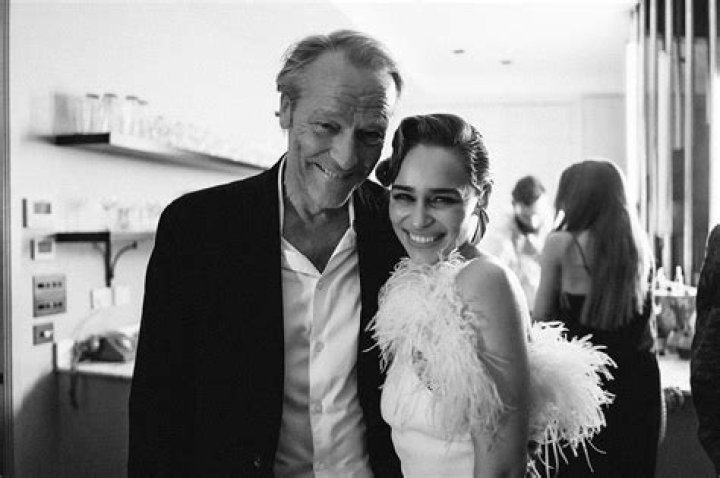 Meet Iain Glen Kids Finlay, Mary And Juliet Glen Wife And Family Details