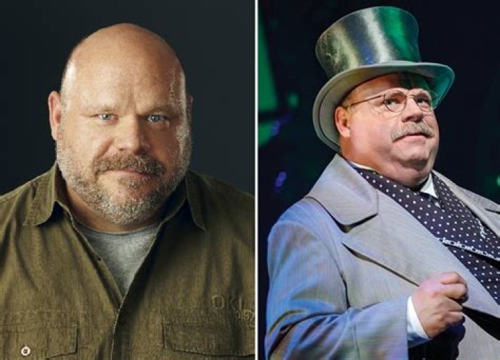 Meet Kevin Chamberlin-Theater, Film, and Tv actor known for Disney's sitcom, Jessie.