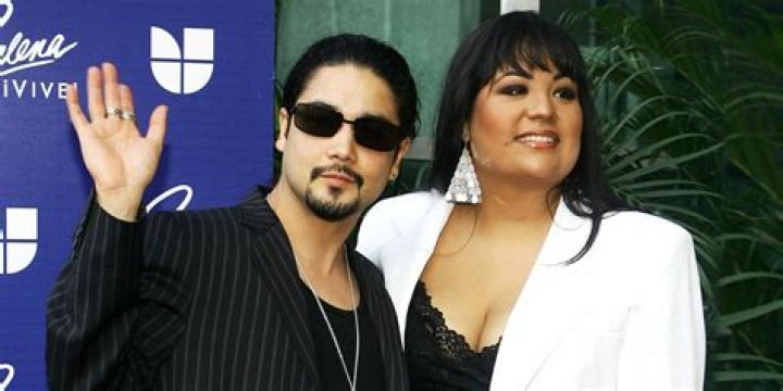 Meet the guitarst Chris Perez's ex-wife Vanessa Villanueva.