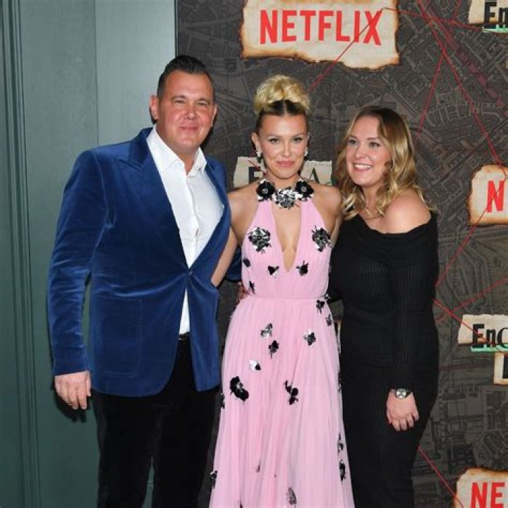 Meet Vanessa Kirby Parents Roger And Jane Kirby, Siblings And Ethnicity