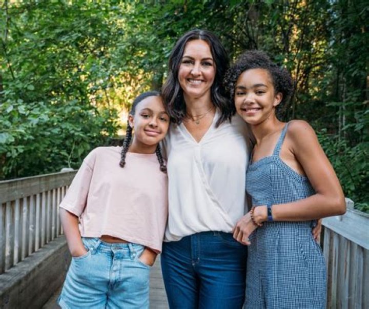 Meet Vanessa Kroll-Roger Bennett's wife and founder of Dynamo Girls!