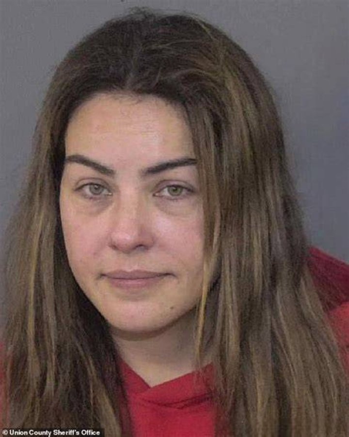 	Mikaela Spielberg was arrested & charged with domestic violence on her fiance	
