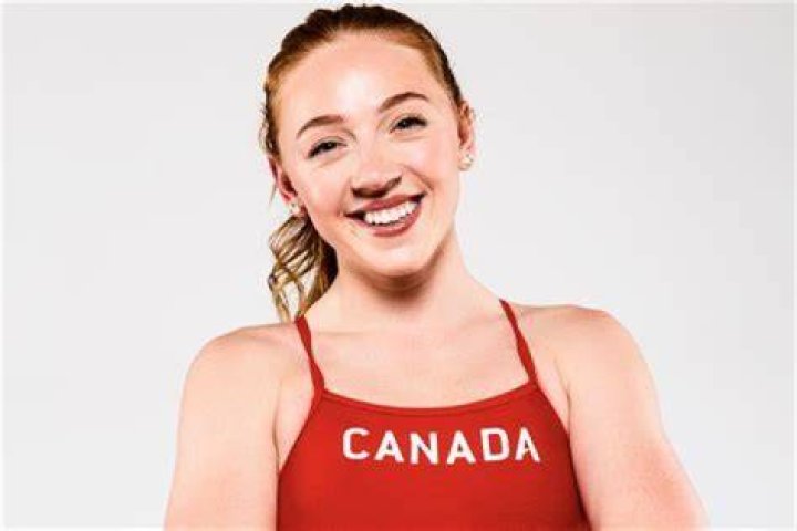 Molly Carlson Height, Weight, Net Worth, Age, Birthday, Wikipedia, Who, Nationality, Biography
