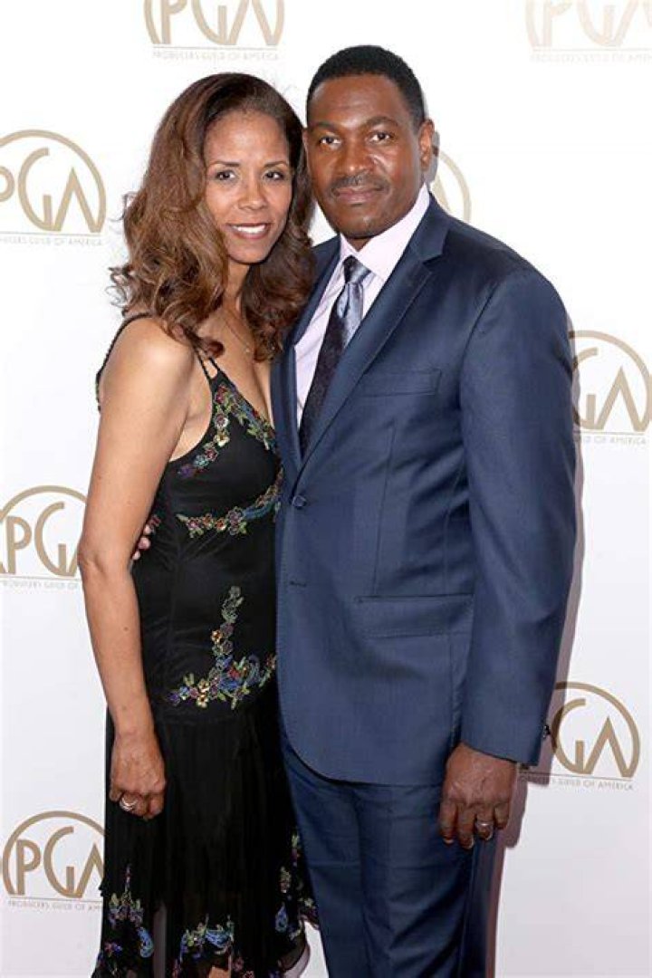 Mykelti Williamson - Age, Family, Bio