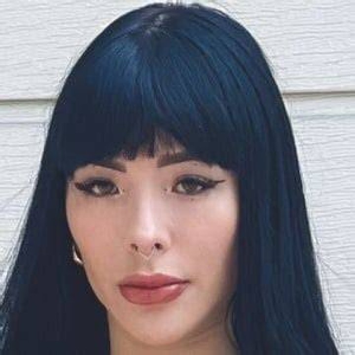 nalgalia.g - Age, Family, Bio
