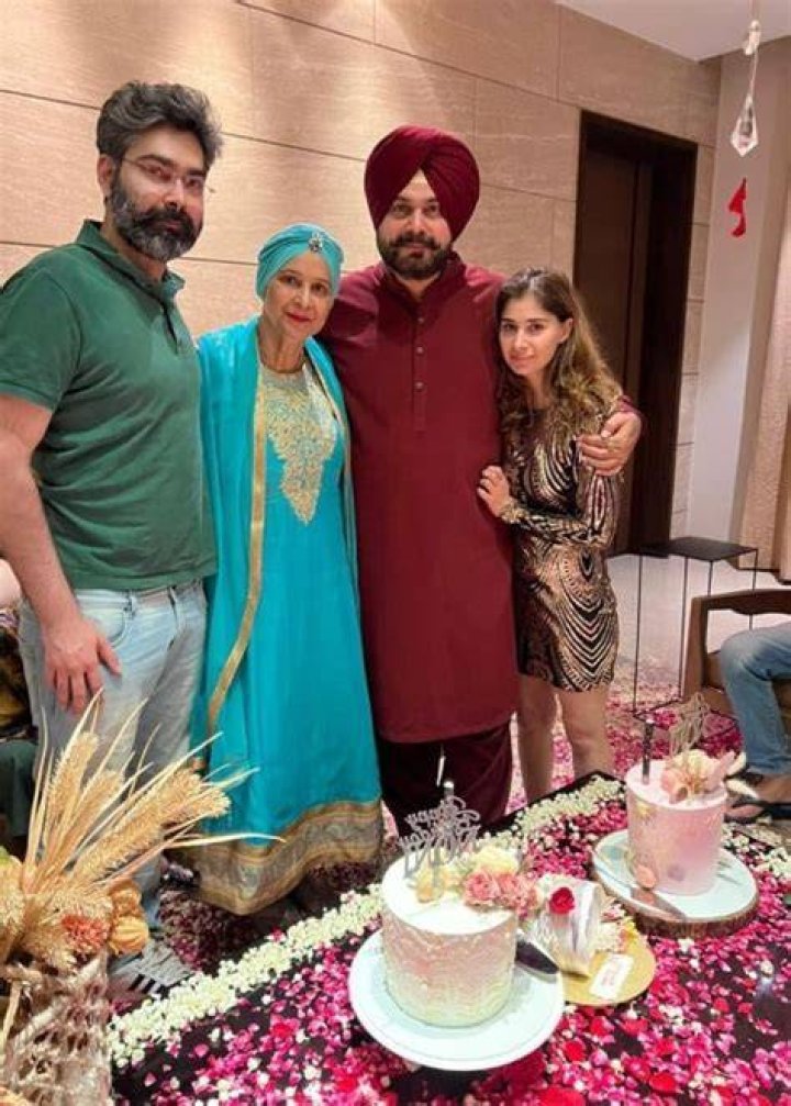 Navjot Singh Sidhu - Age, Family, Bio