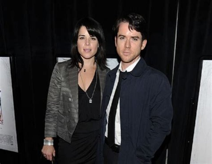 Neve Campbell Parents: Meet Gerry And Marine Siblings And Ethnicity