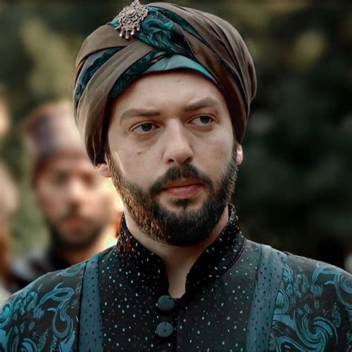 Okan Yalabik - Age, Family, Bio