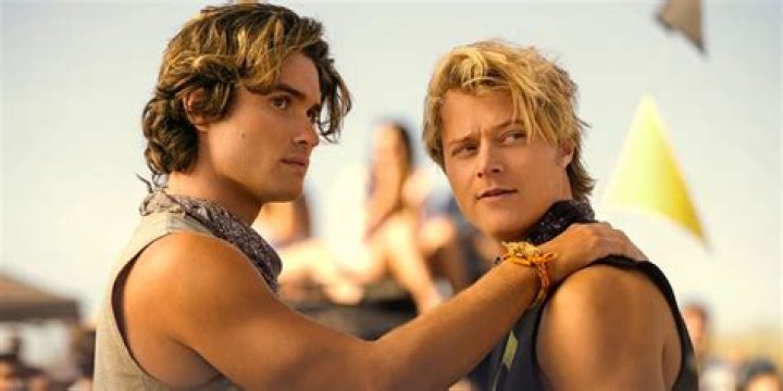 Outer Banks and the 7 best surfing movies and shows on Netflix
