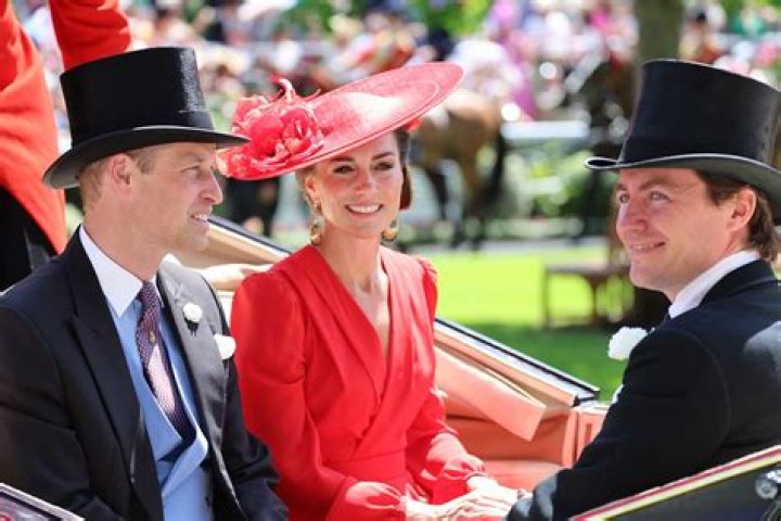 Prince Harry 'needs to return' to the royals as they face 'constitutional crisis'