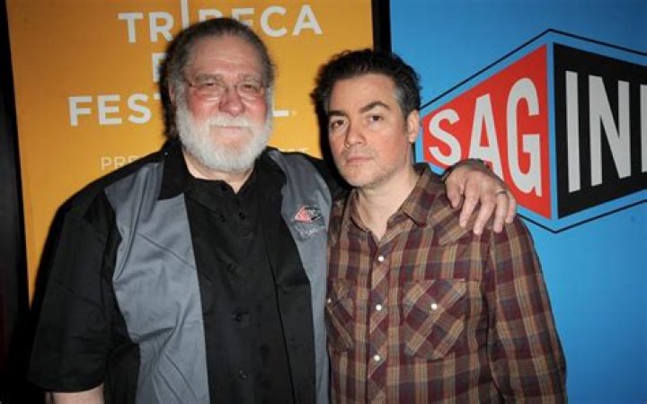 Richard Masur Net Worth - Wiki, Age, Weight and Height, Relationships, Family, and More
