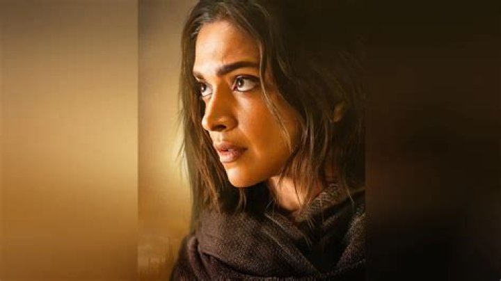 Rising British Actress Shines in 'Greatest Days' and Reveals Musical Talents