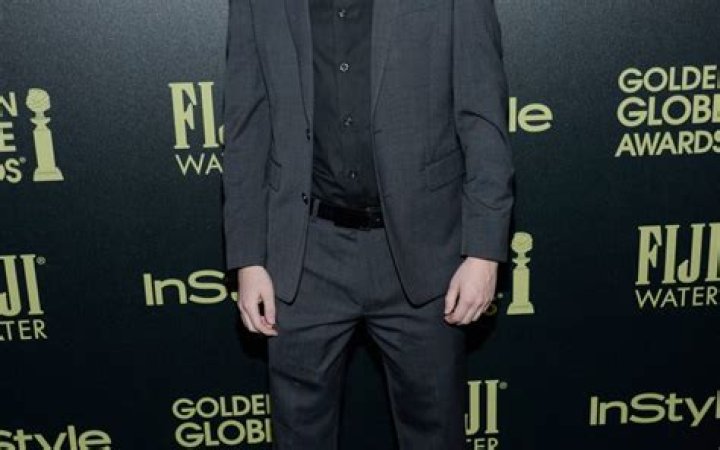 Robbie Kay Net Worth - Wiki, Age, Weight and Height, Relationships, Family, and More