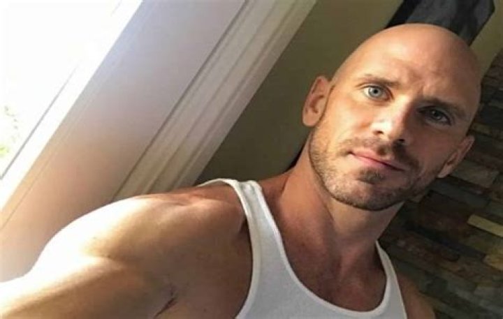 
Rodney Gunter Height, Weight, Net Worth, Age, Wiki, Who, Instagram, Biography 