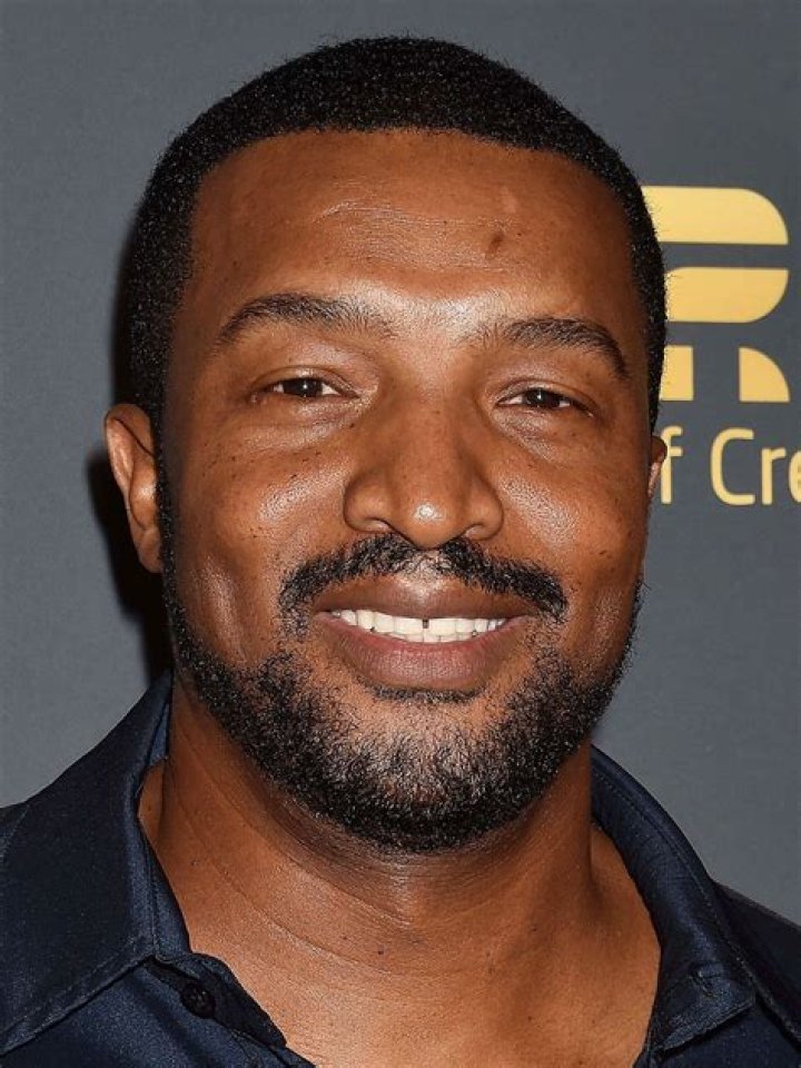 Roger Cross Bio (Wiki) 