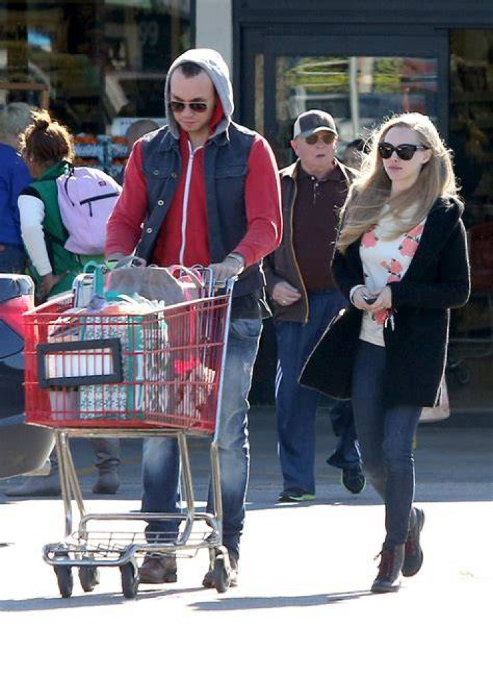 Russell Crowe hit on ‘beautiful Rapunzel’ Amanda Seyfried, who rejected him