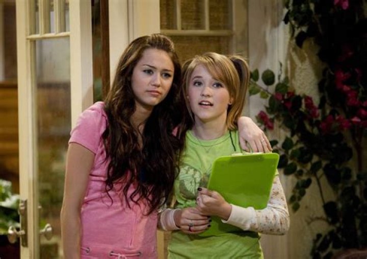 Season 2 Cast Miley Cyrus
