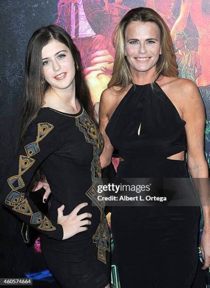 Serena Scott Thomas - Age, Family, Bio