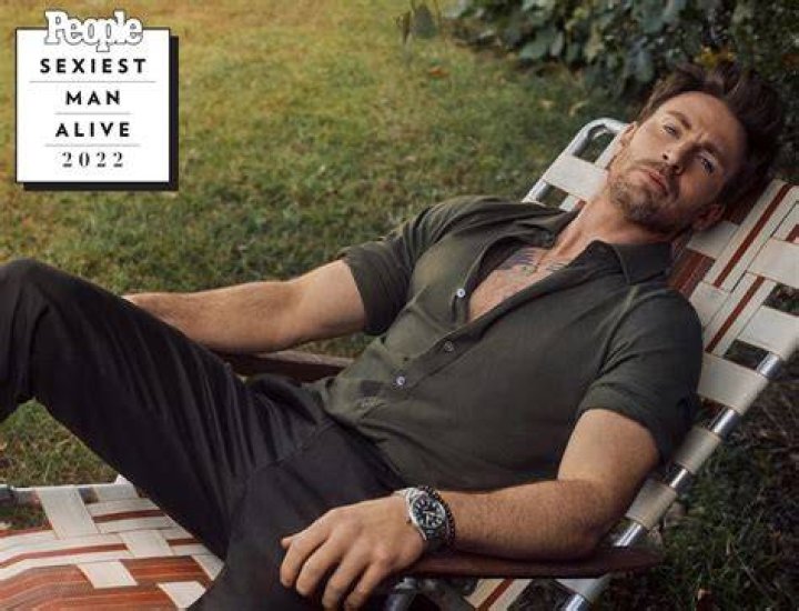 
Sexiest Man Alive Chris Evans ‘Absolutely’ Wants to Settle Down and Have a Family: ‘I Love Love’ 
