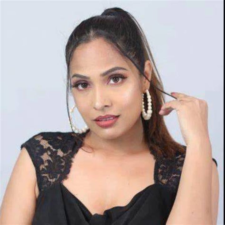 
Shruti Arjun Anand Height, Weight, Net Worth, Age, Birthday, Wikipedia, Who, Nationality, Biography 