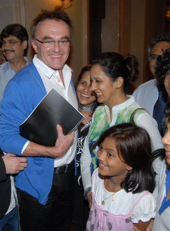 	Slumdog Millionaire star loses house after fire in slum where she was still living	
