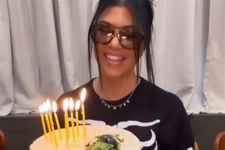 Sofia Vergara got bangs (trauma) for her 45th birthday: love it or hate it?