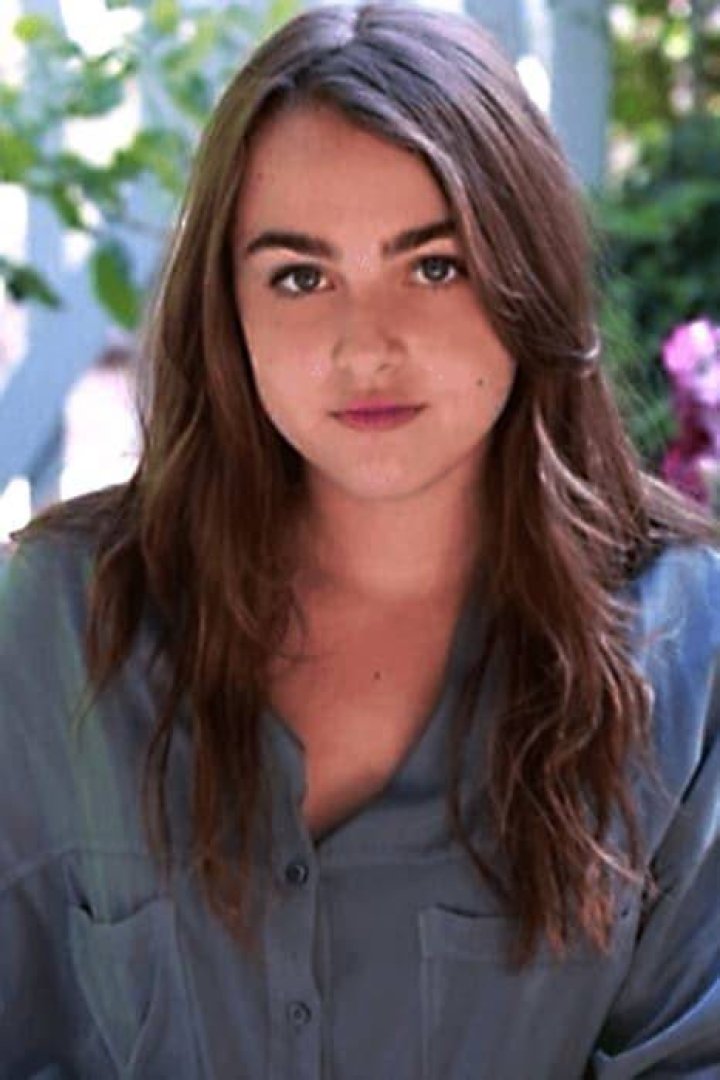 Sophie Levy - Age, Family, Bio