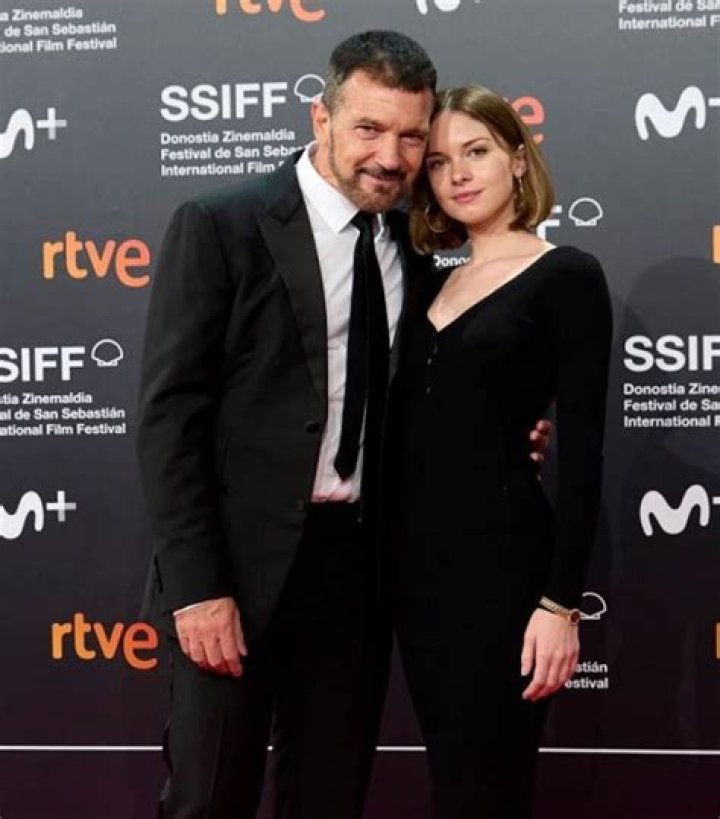 Stella Banderas Bio (Wiki) 