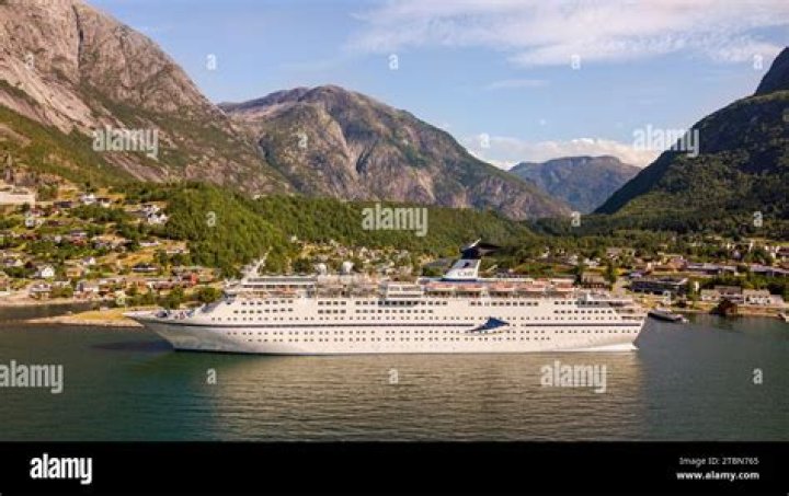 Strait of Magellan Cruise: Best Cruises to the Strait of Magellan