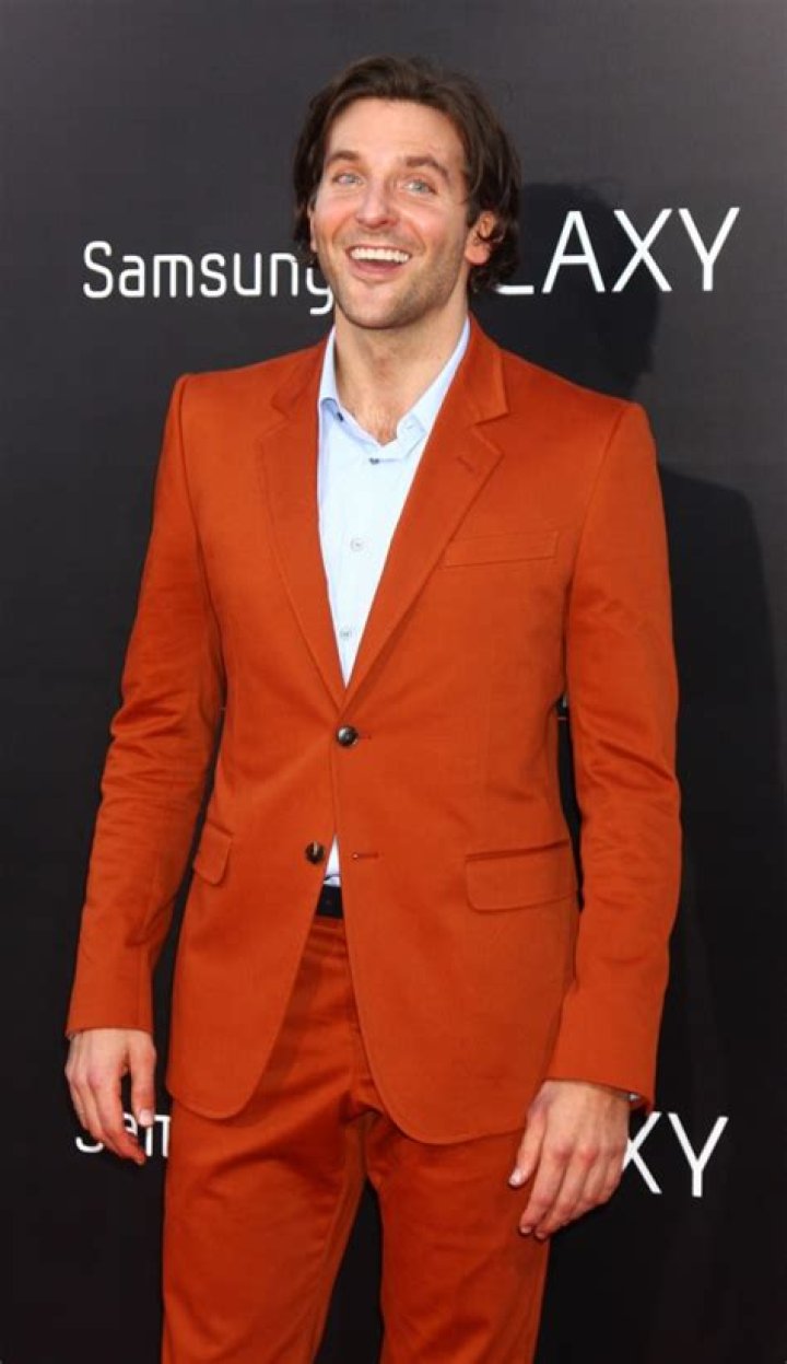 Suki Waterhouse dumped Bradley Cooper because ‘she was too young for him’
