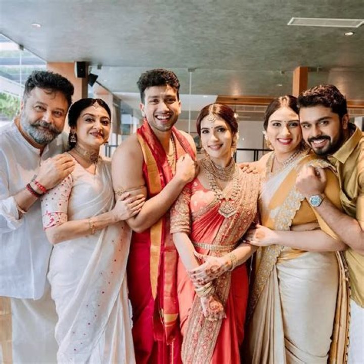 Tarini Kalingarayar Husband: Is She Married? Family Ethnicity