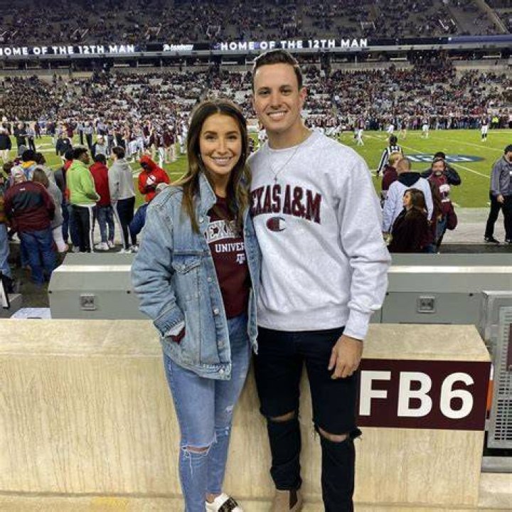 Teen Mom Bristol Palin has a new boyfriend, Janson Moore! Is her mother Sarah Palin approving of this new relationship?