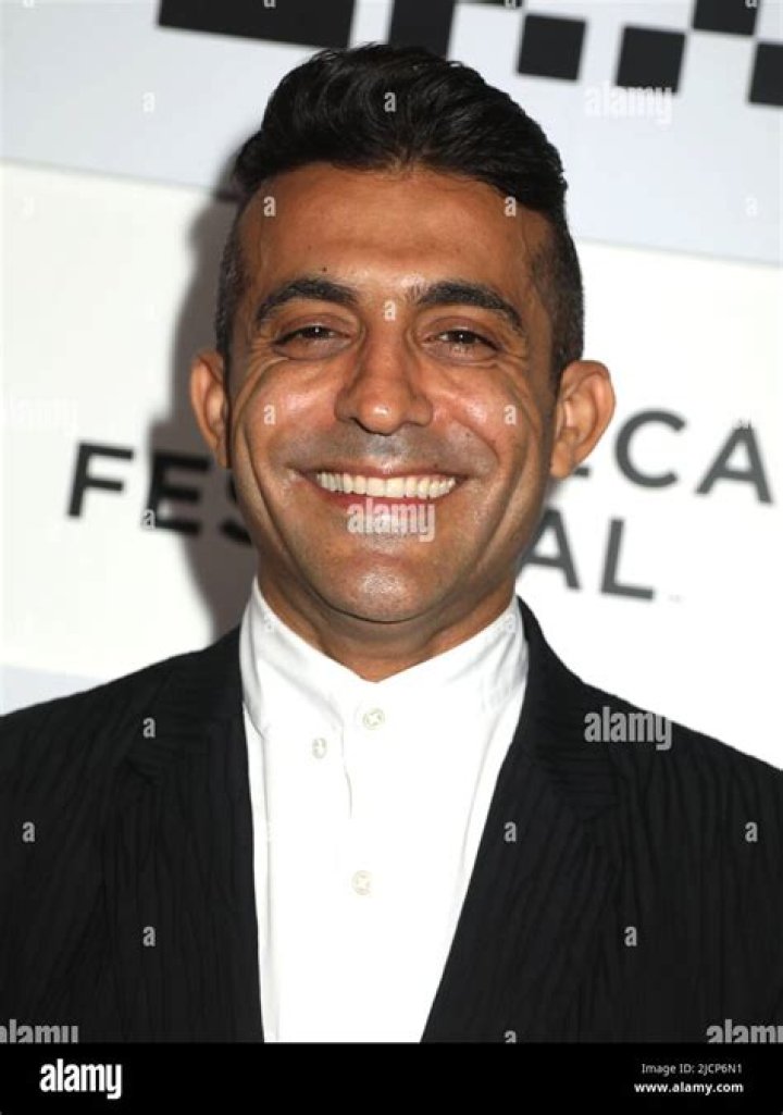 The Spy Actor, Mourad Zaoui Is Secretly Committed To Sanaz Khoubnazar In A Cherishable Marital Union!