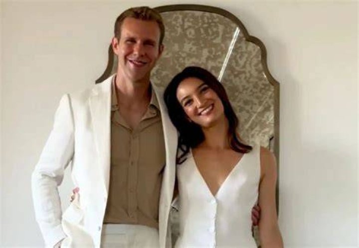 TikTok star Emily Mariko announced her wedding to fiance Matt Rickard