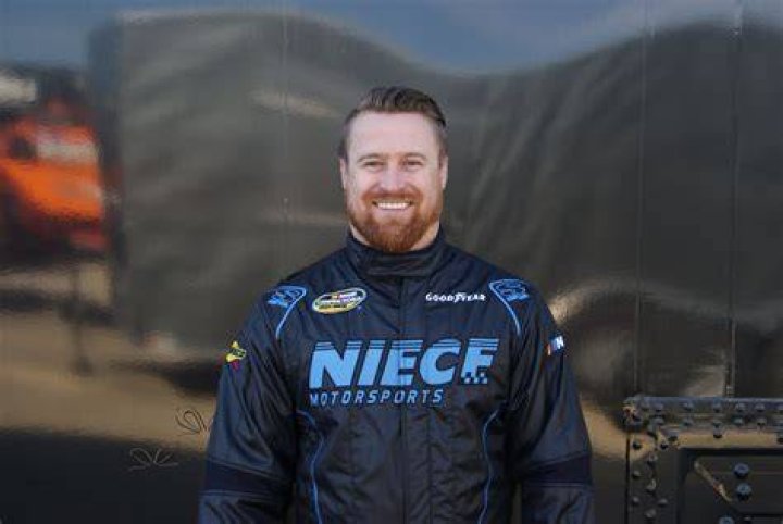 TJ Bell (Race Car Driver) - Age, Family, Bio