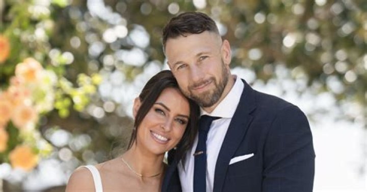Tom Brooke Married, Wife, Partner, Spouse, Girlfriend & Net Worth