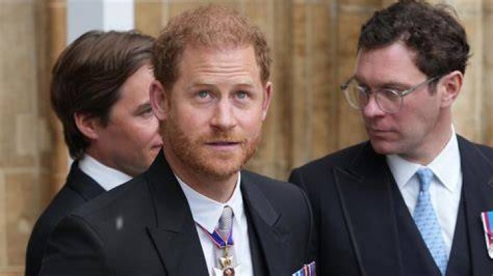 Tominey: Prince Harry likes to rent a hotel room in Montecito & stay solo??
