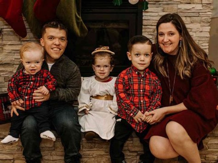 Tori and Zach Roloff Celebrate Baby News