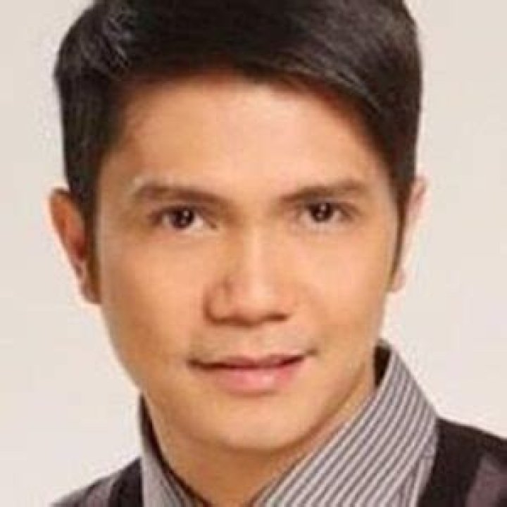 Vhong Navarro Bio (Wiki) 