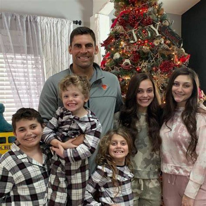 Wally Szczerbiak - Age, Family, Bio