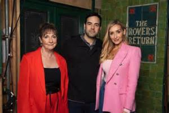 
What Happened To Maximus Evans Mum? Coronation Street Actor Family Background 