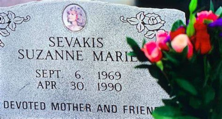 What happened to Suzanne Sevakis sisters?